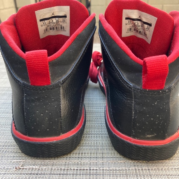 Air Jordan High Top - Picture 5 of 6